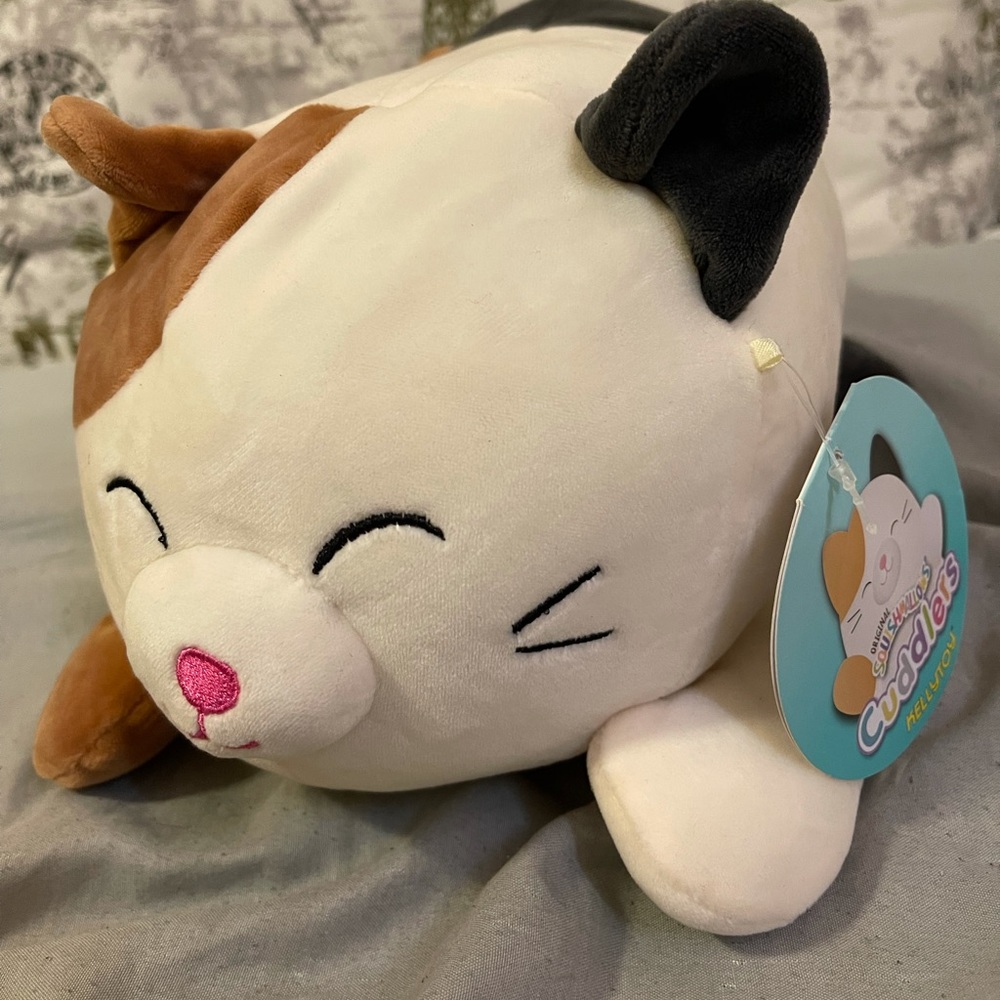 Cuddle cat squishmallow